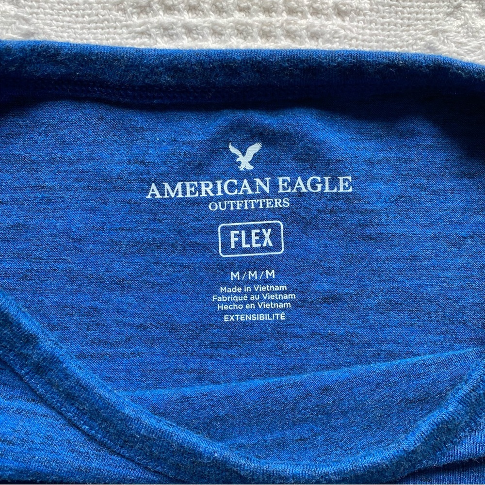 $5 or 3/$10 Men’s American Eagle Flex T-Shirt Size Medium - Picture 4 of 5